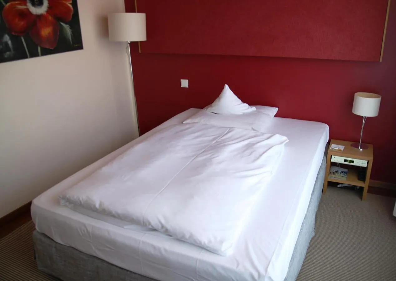 Seehotel Leoni Berg am Starnberger See 4*,
